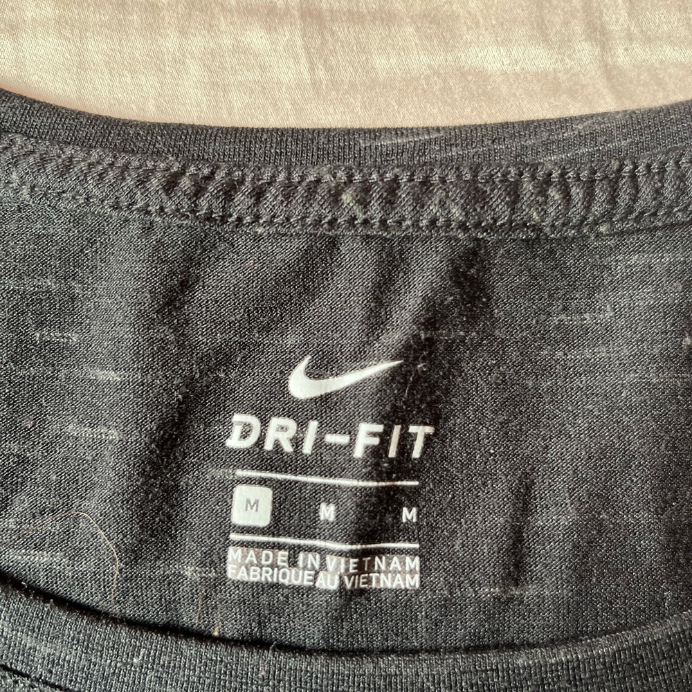 Nike Tee - Picture 2 of 2
